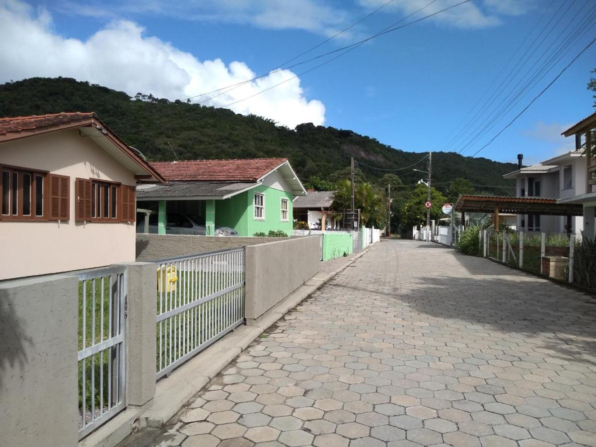 Casa Na Pinheira, Praia De Cima Villa ภายนอก รูปภาพ